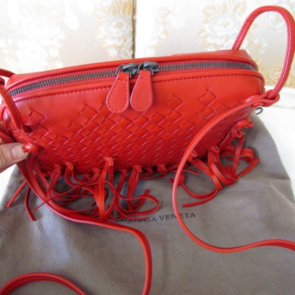 BOTTEGA VENETA Pillow Red Woven Leather Fringe Crossbody Bag/Handbag. Small. - Picture 4 of 16
